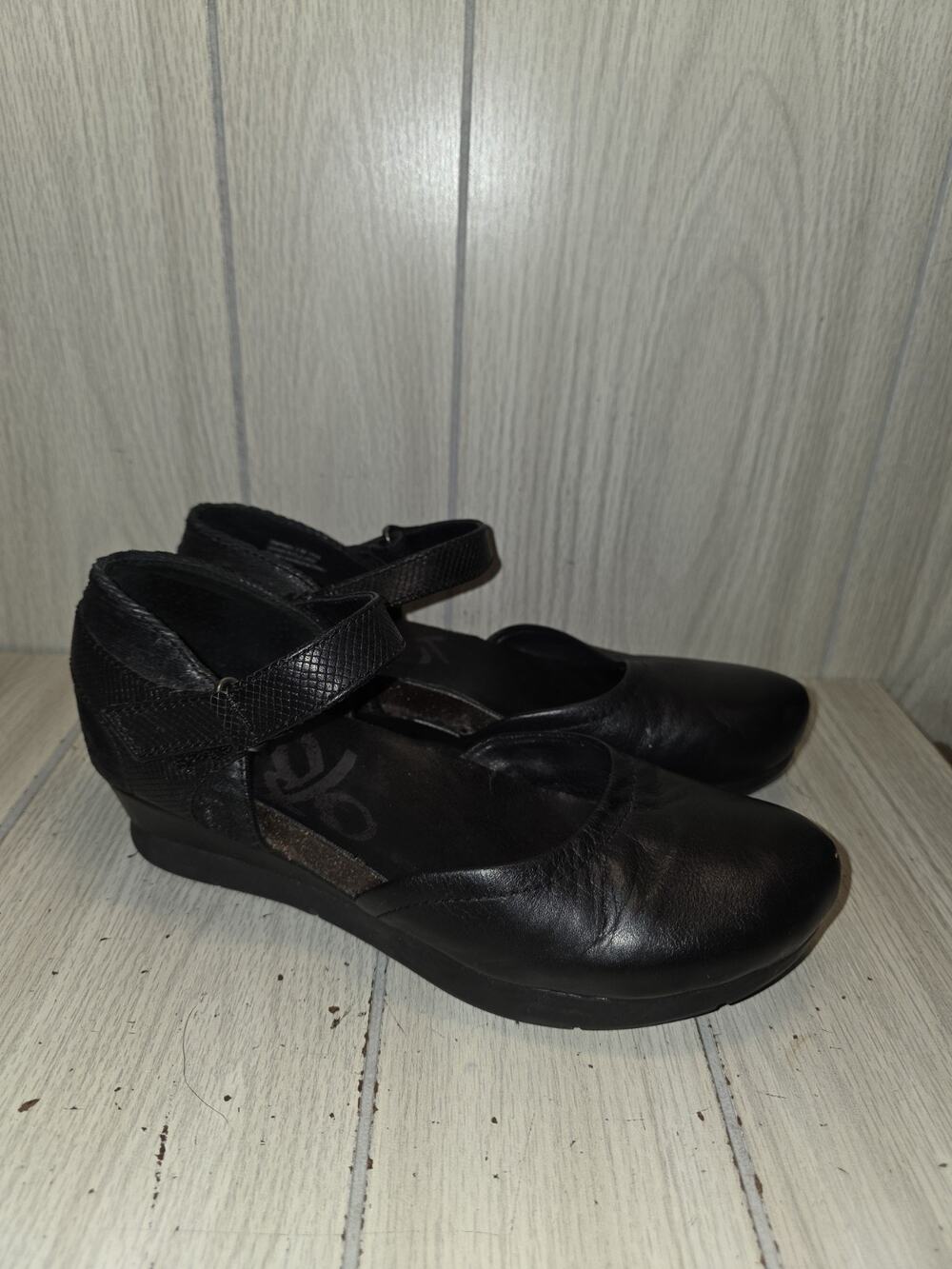 OTBT Black Leather Salem Mary Jane Hidden Wedge Women's Size 8.5 Whimsigoth